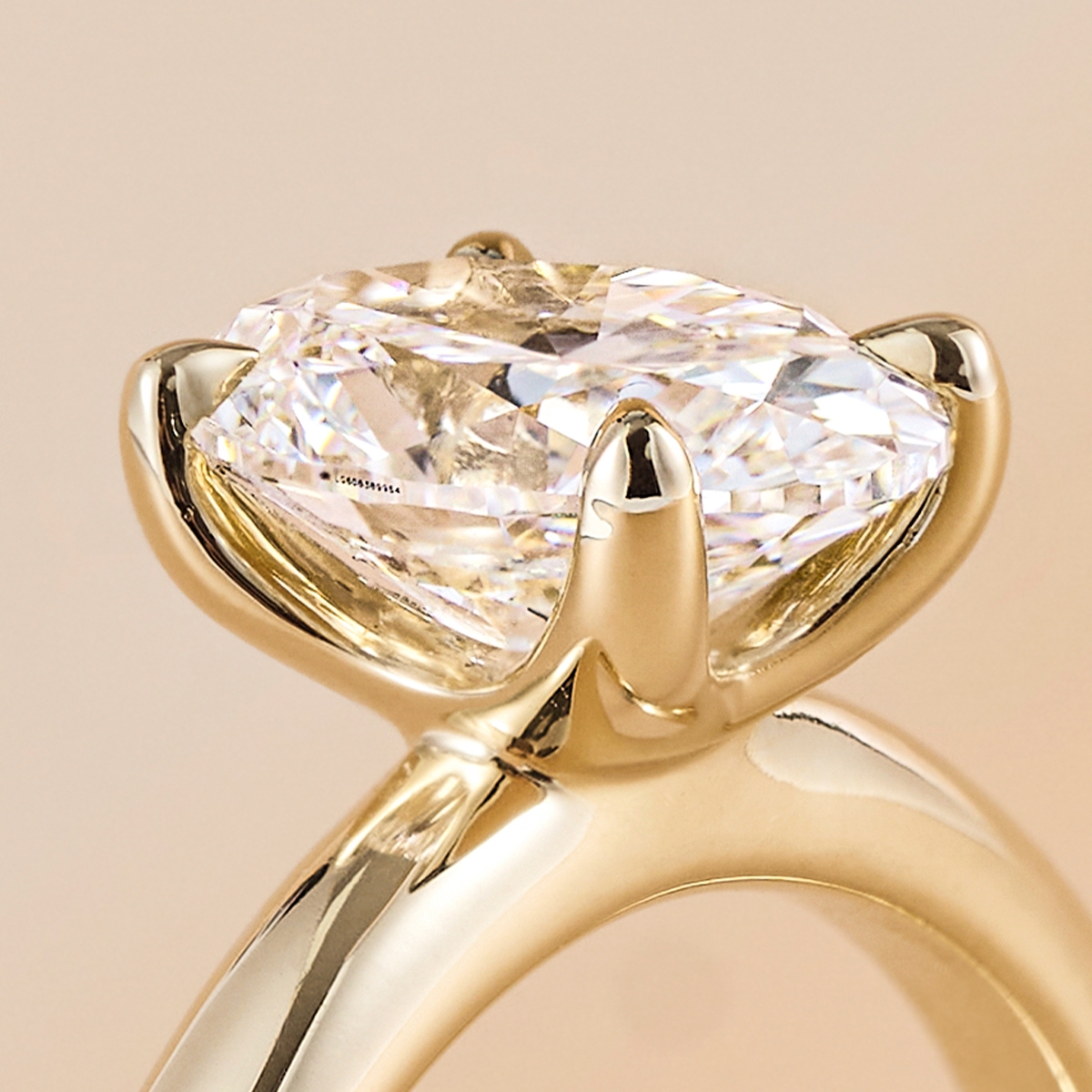 오벌 화이트 랩그로운다이아몬드 4프롱 솔리테어 반지 (1~2캐럿)